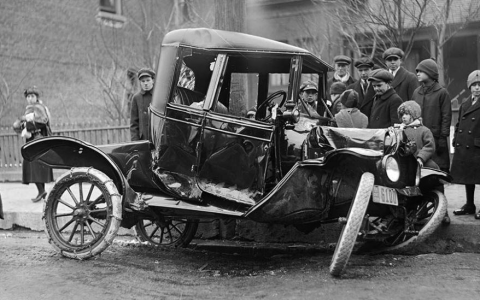 0712 | 美国最早的汽车保险