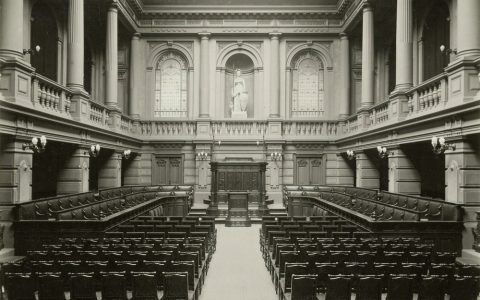 0718 | 国际保险医学会