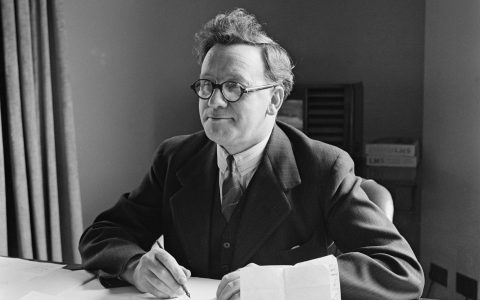 0908 | 英国实施强制性汽车第三者责任险