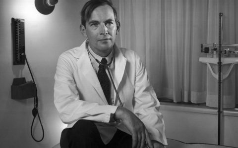 1114 | 世界上第一张重疾险保单