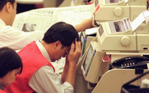 1213 | 美国推出金融风险保险